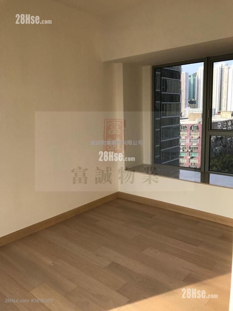 Peninsula East 租盘 3 房 , 2 浴室 869 平方尺