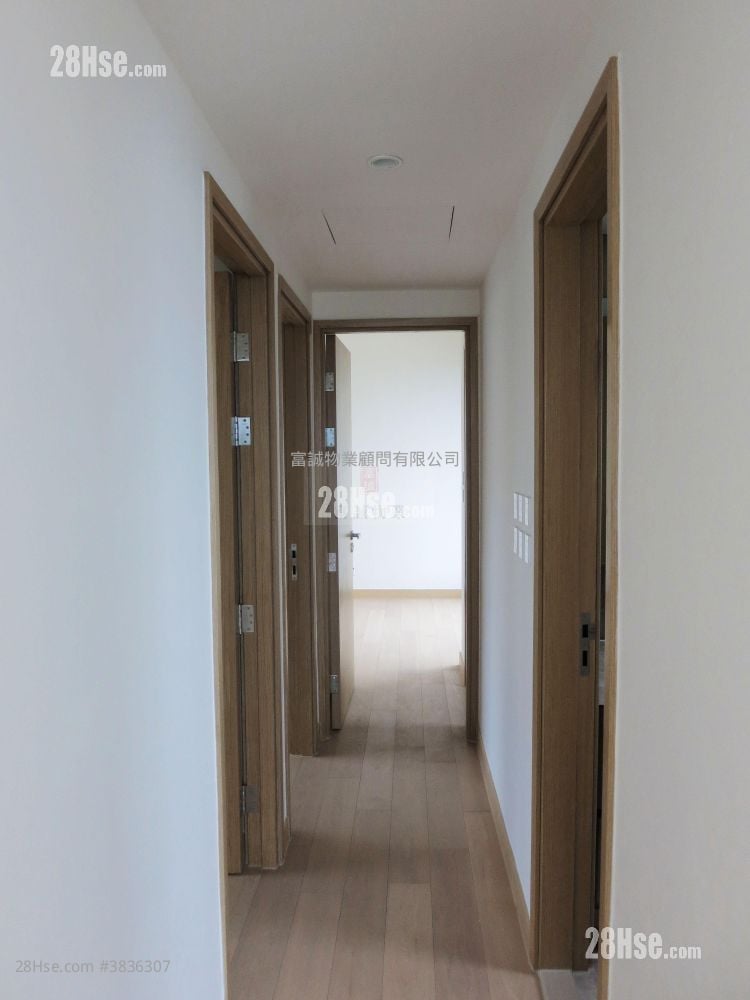 Peninsula East 租盘 3 房 , 2 浴室 869 平方尺