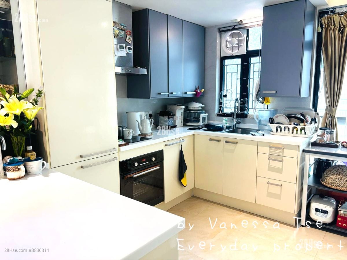 Village House Sell 2 Bedrooms , 2 Bathrooms 700 ft²