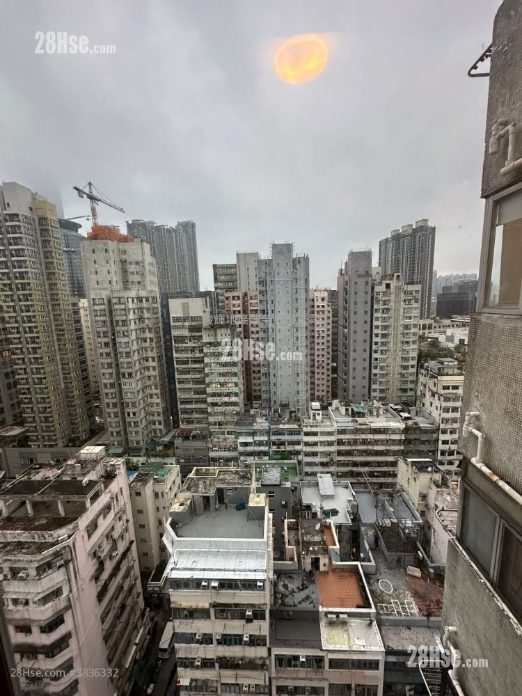 Bo Lun Building Sell 2 Bedrooms 308 ft²