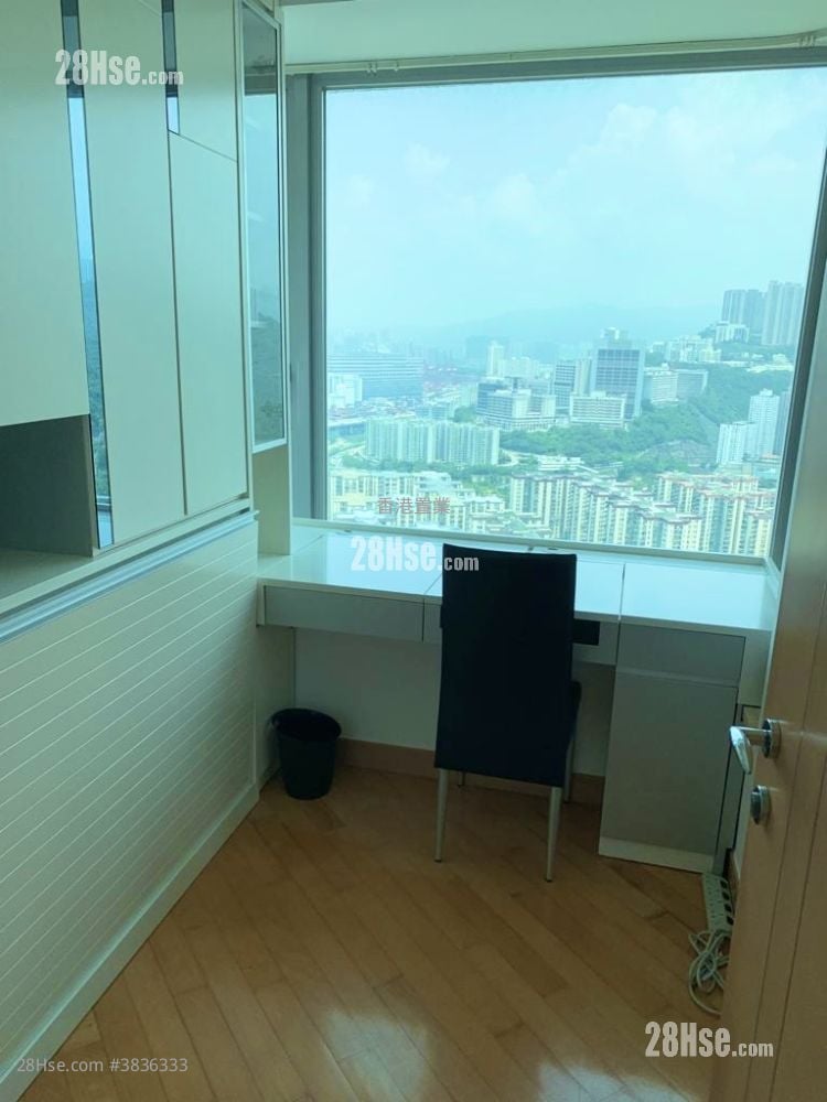 Manhattan Hill Rental 2 Bedrooms , 1 Bathroom 558 ft²