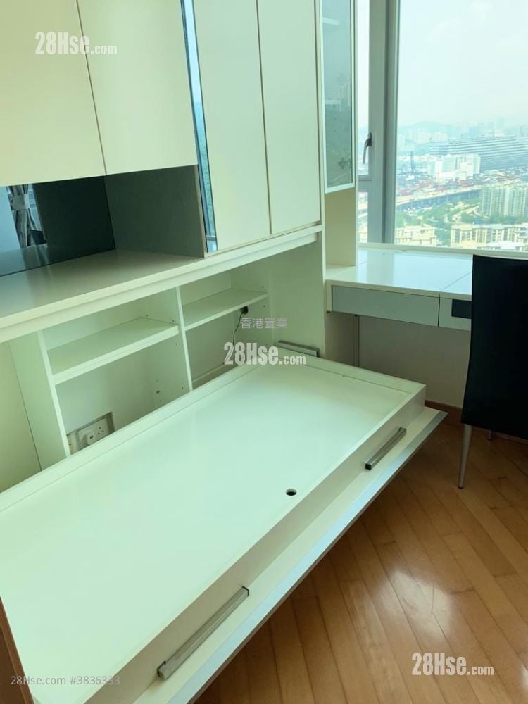 Manhattan Hill Rental 2 Bedrooms , 1 Bathroom 558 ft²
