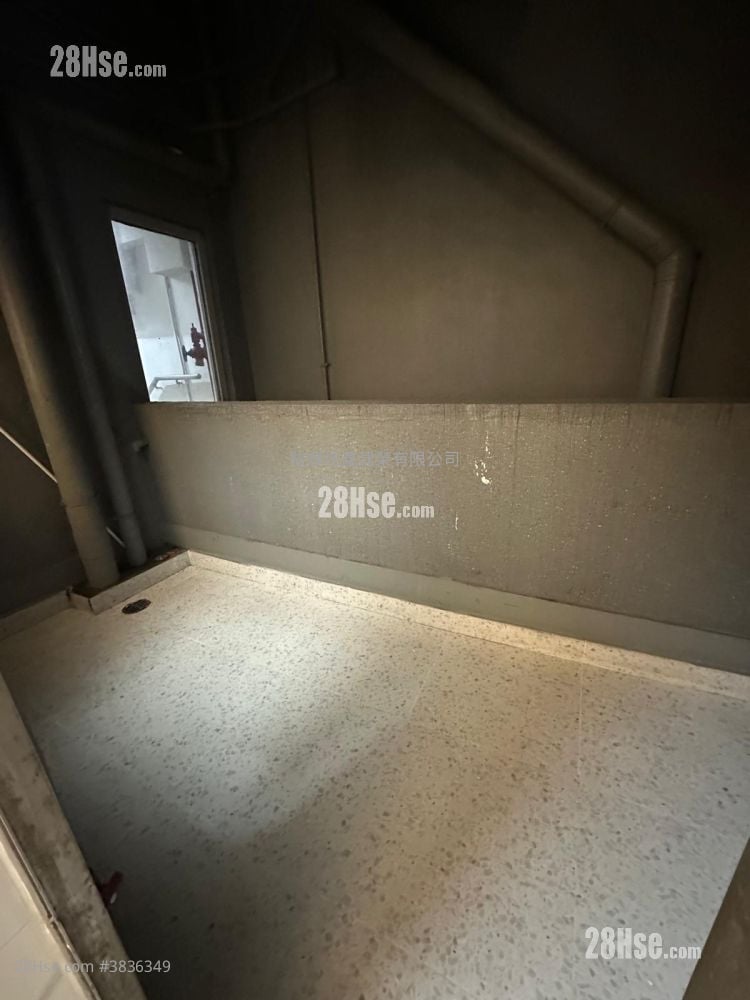 Tung Wai Building Rental 1 Bedroom , 1 Bathroom 180 ft²