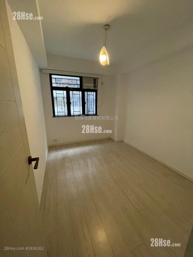 Hillwood Mansion Rental 2 Bedrooms 420 ft²