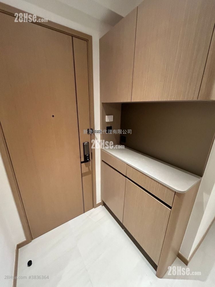 The Grands Sell Studio , 1 Bathroom 231 ft²