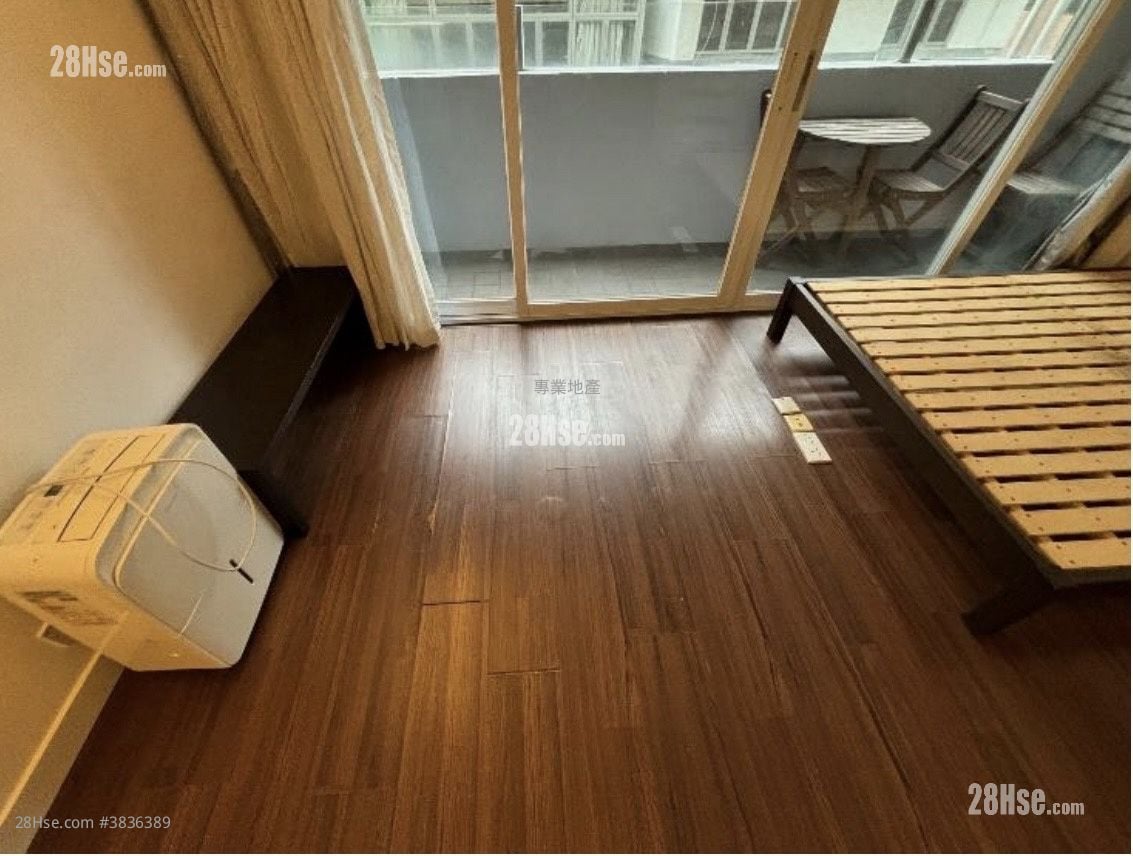 伊利近街46-50号 租盘 开放式间隔 , 1 浴室 384 平方尺