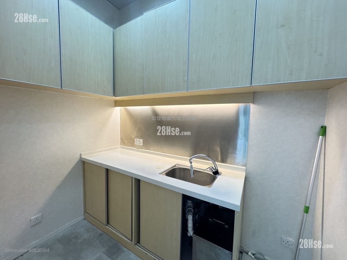 King Palace Plaza Rental
