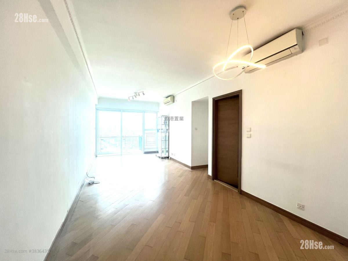 Florient Rise Sell 3 Bedrooms , 2 Bathrooms 791 ft²