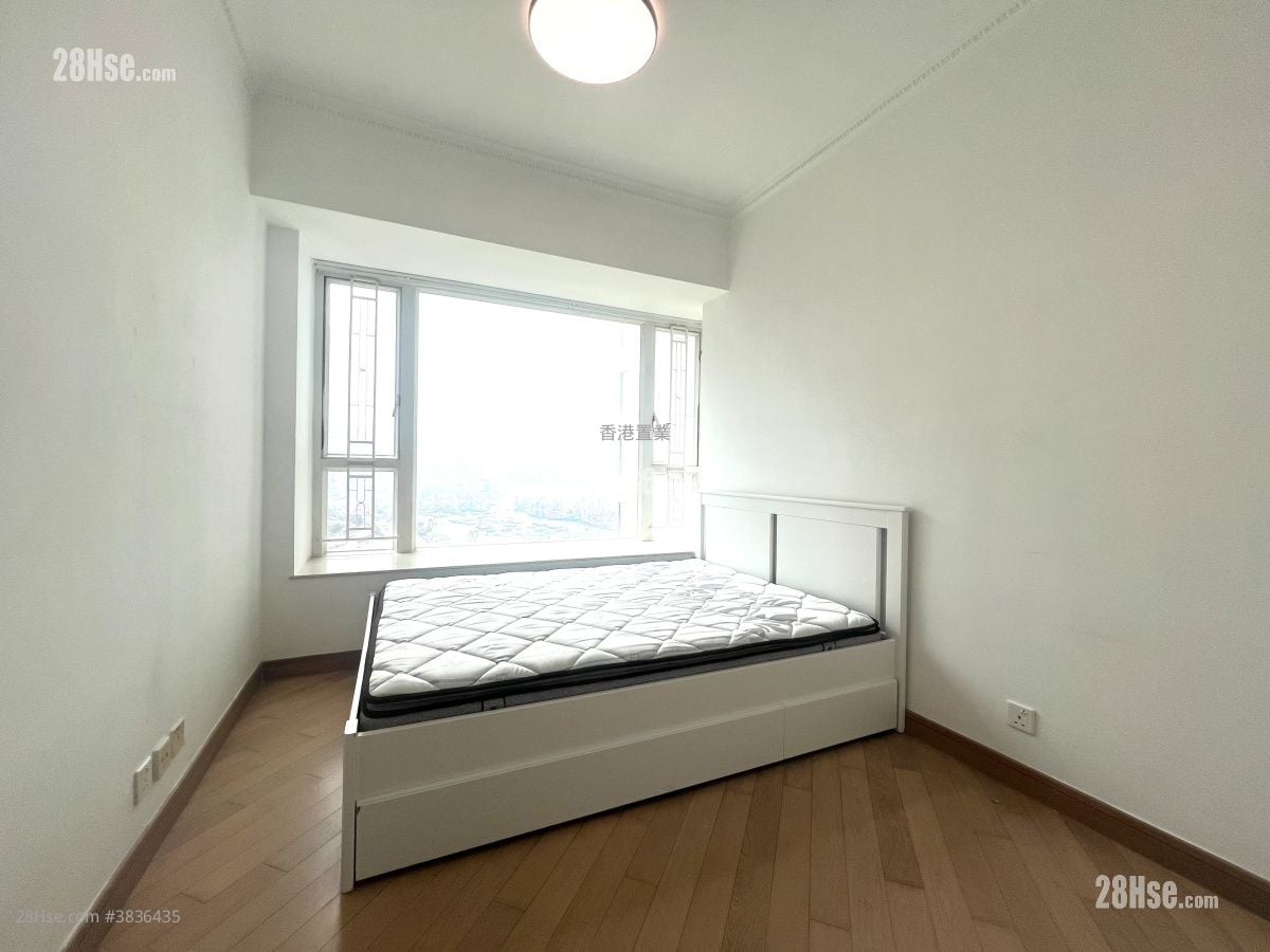 Florient Rise Sell 3 Bedrooms , 2 Bathrooms 791 ft²
