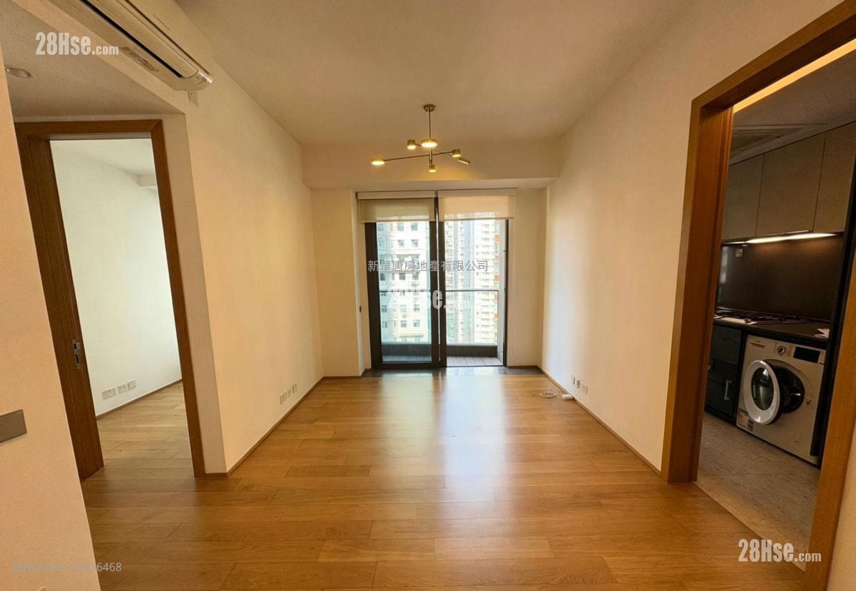 Alassio Rental 2 Bedrooms , 1 Bathroom 588 ft²