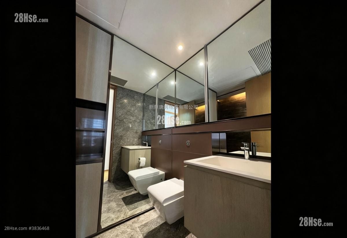 Alassio Rental 2 Bedrooms , 1 Bathroom 588 ft²
