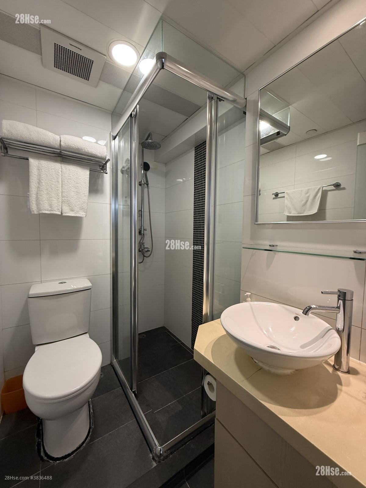 Wifi Boutique Hotel Rental 1 Bathroom 172 ft²
