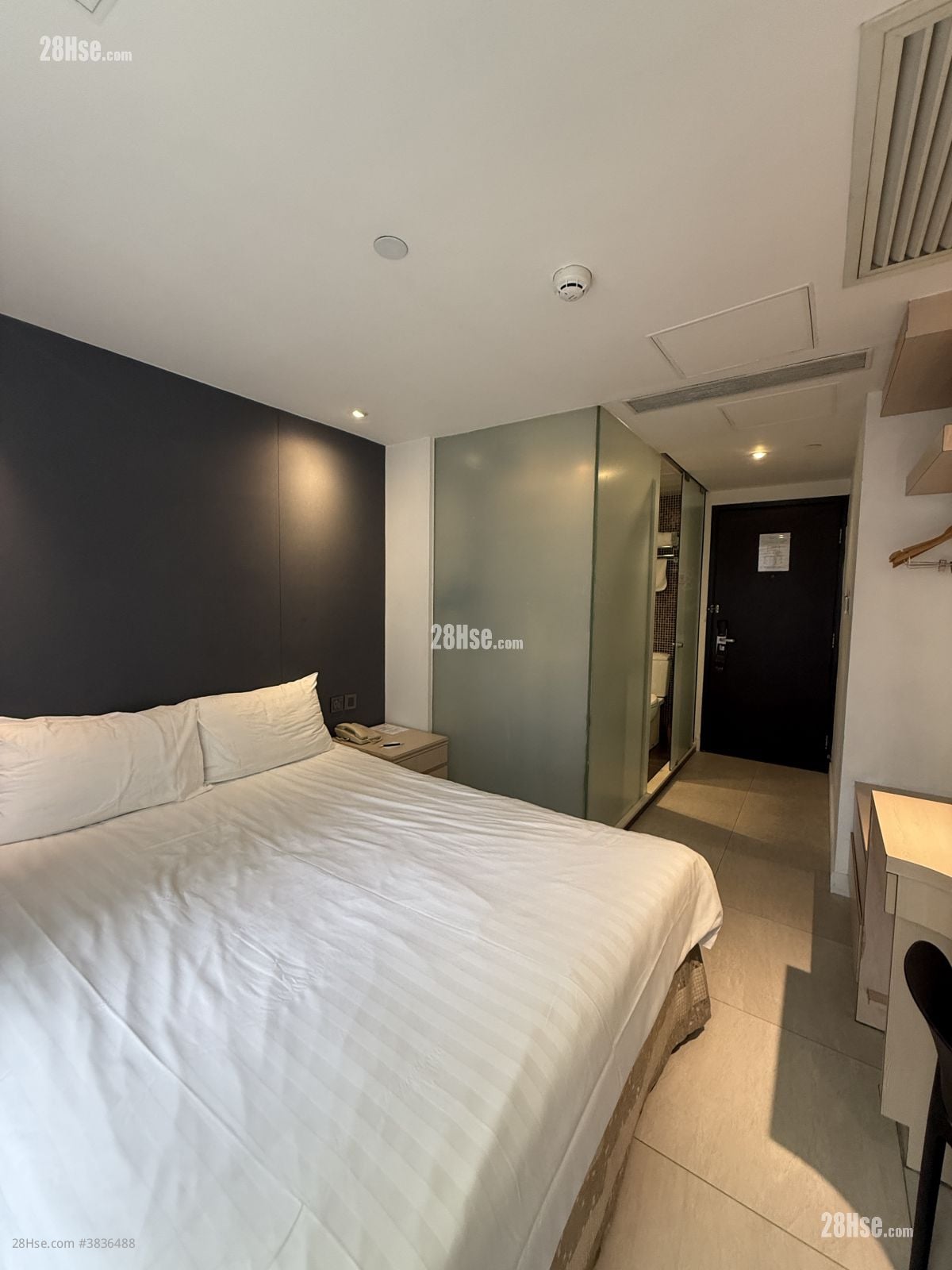 Wifi Boutique Hotel Rental 1 Bathroom 172 ft²