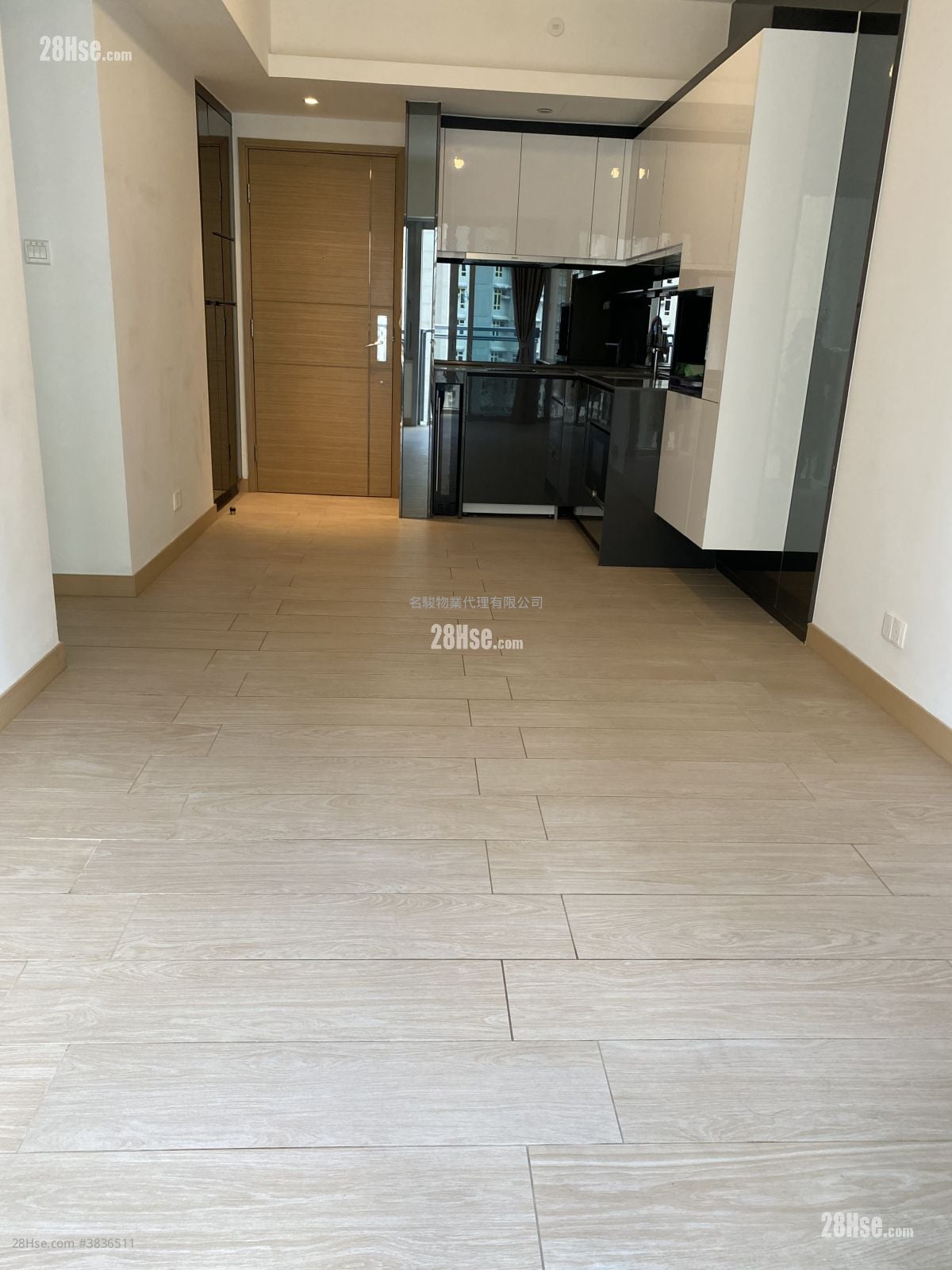 Century Link Sell 2 Bedrooms , 1 Bathroom 484 ft²