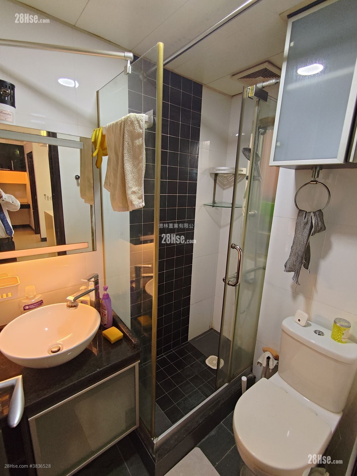 Hong Wah Court Sell 1 Bedroom , 1 Bathroom 346 ft²