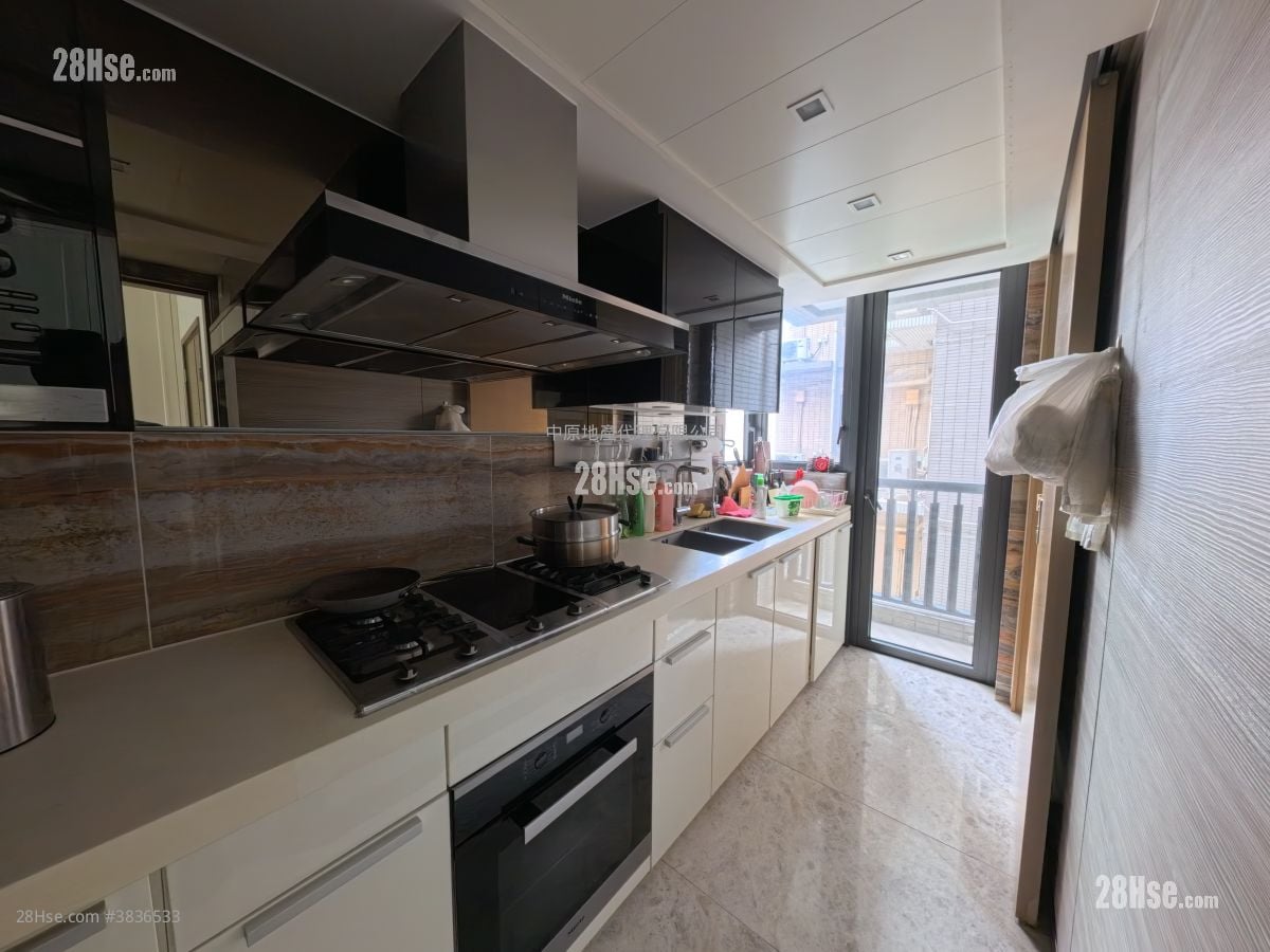 The Wings Sell 4 Bedrooms , 3 Bathrooms 949 ft²