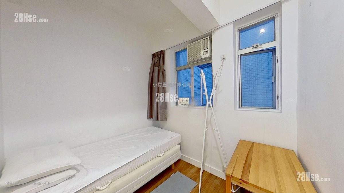 master room: Leigyinn Building Rental Studio , 1 Bathroom 200 ft²