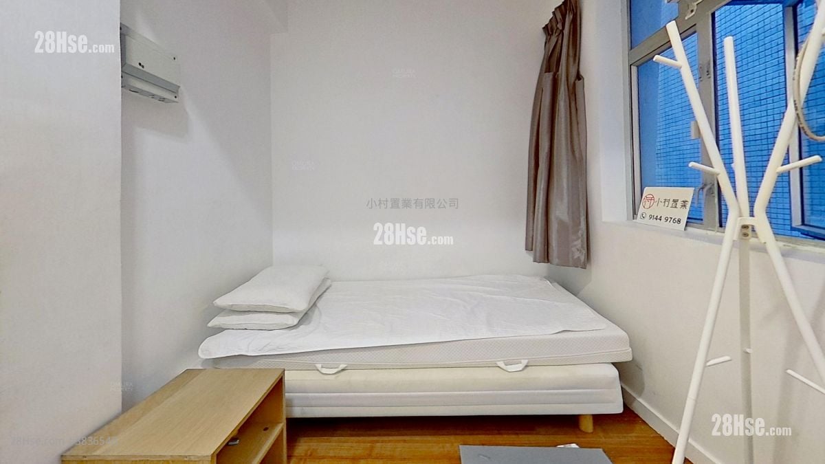 master room: Leigyinn Building Rental Studio , 1 Bathroom 200 ft²