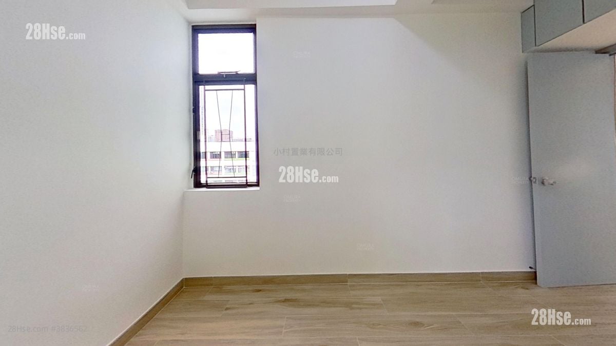 bedroom 2: Fook Chi Building Rental 2 Bedrooms , 1 Bathroom 563 ft²