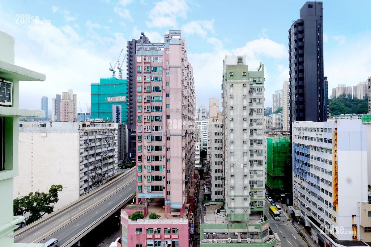 View: Fook Chi Building Rental 2 Bedrooms , 1 Bathroom 563 ft²
