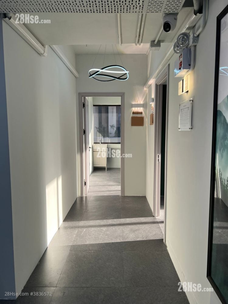 822 Lai Chi Kok Road Rental 4 Toilets