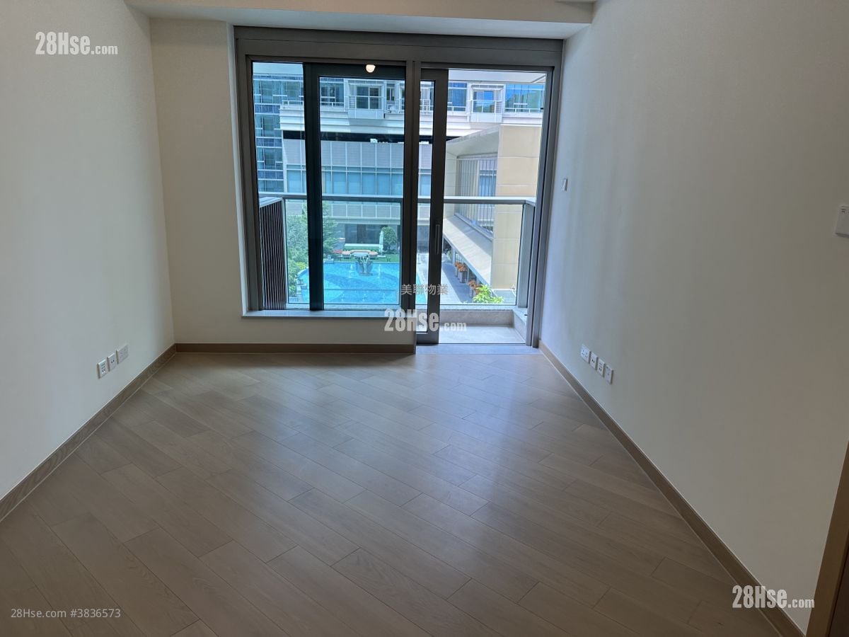 Grand Mayfair  Sell 3 Bedrooms , 3 Bathrooms 763 ft²