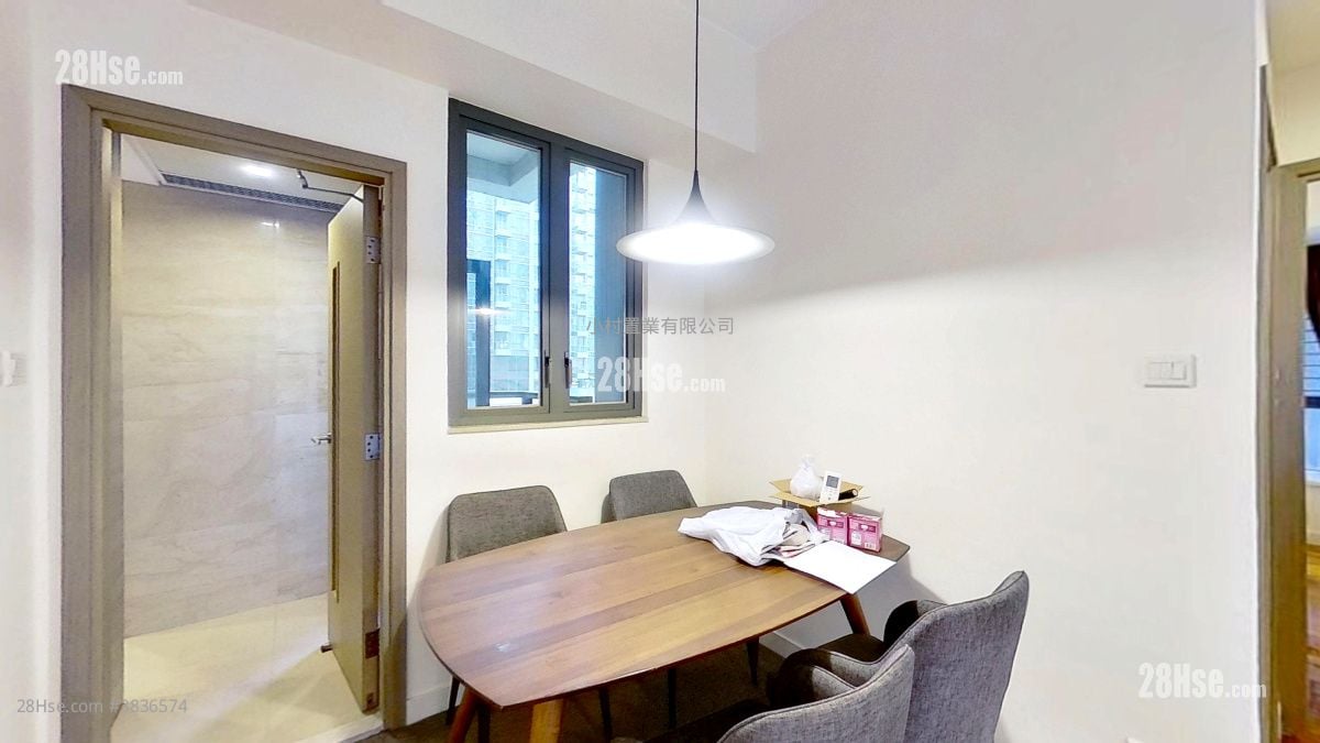 living room: 18 Catchick Street Rental 2 Bedrooms , 2 Bathrooms 534 ft²