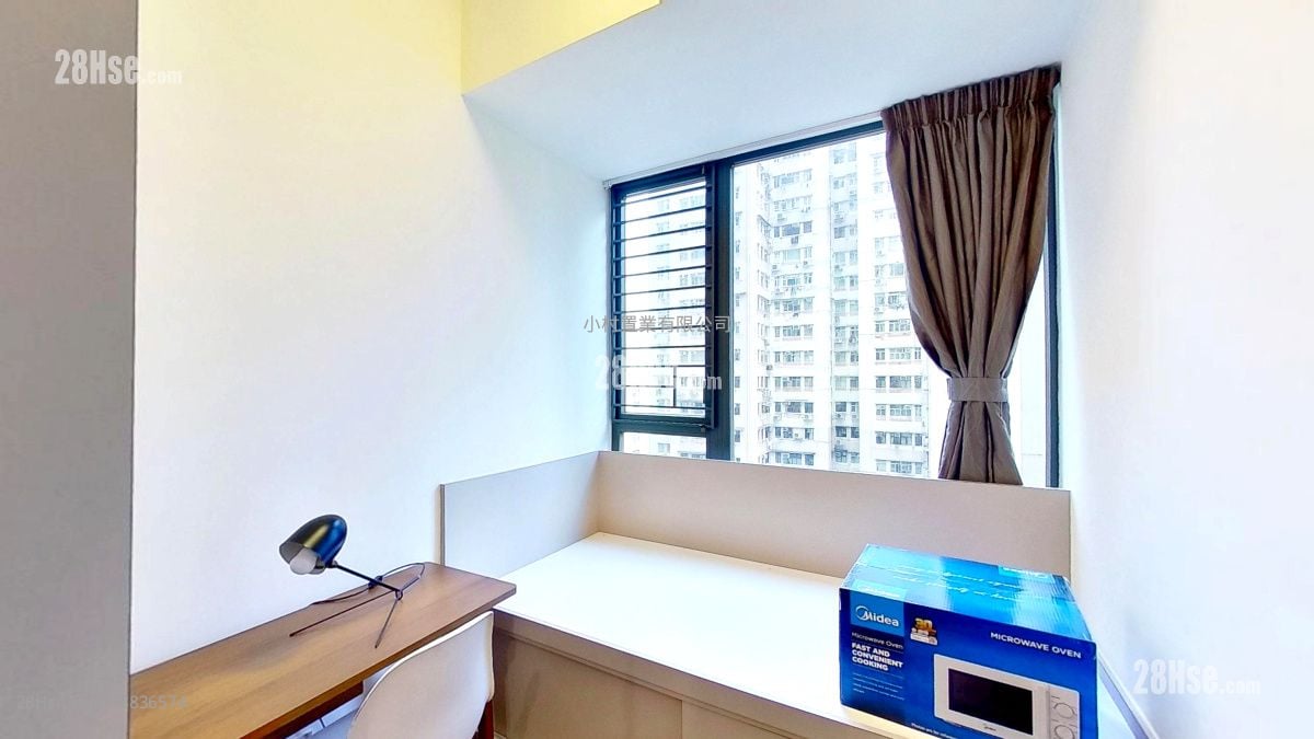 bedroom 2: 18 Catchick Street Rental 2 Bedrooms , 2 Bathrooms 534 ft²