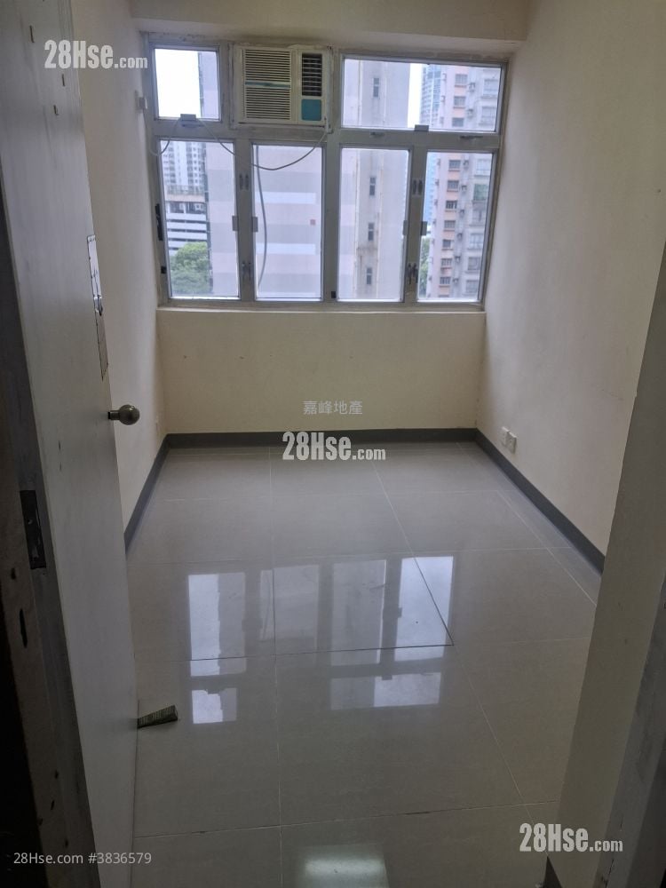 Cheong Wah Commercial Building Rental 1 Toilet