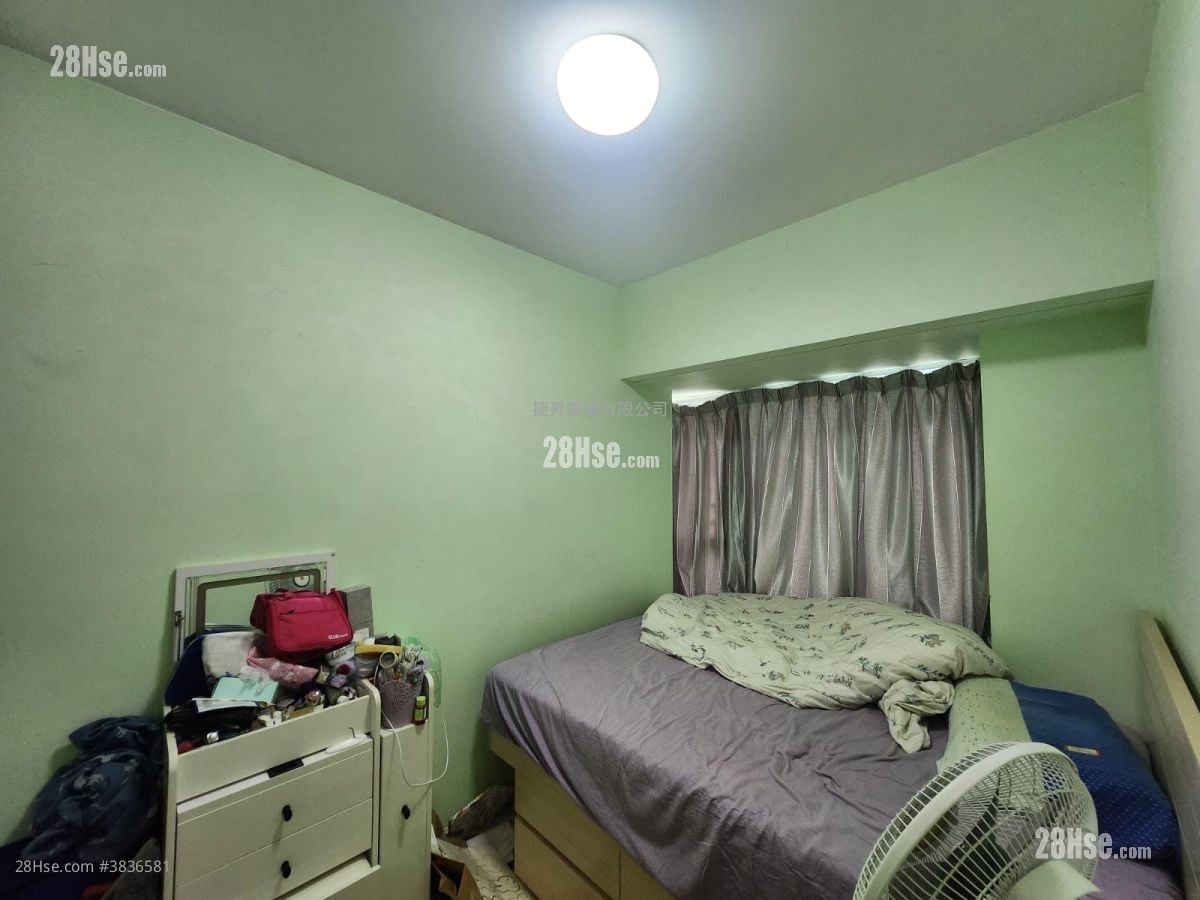 Sky Tower Sell 2 Bedrooms , 1 Bathroom 452 ft²