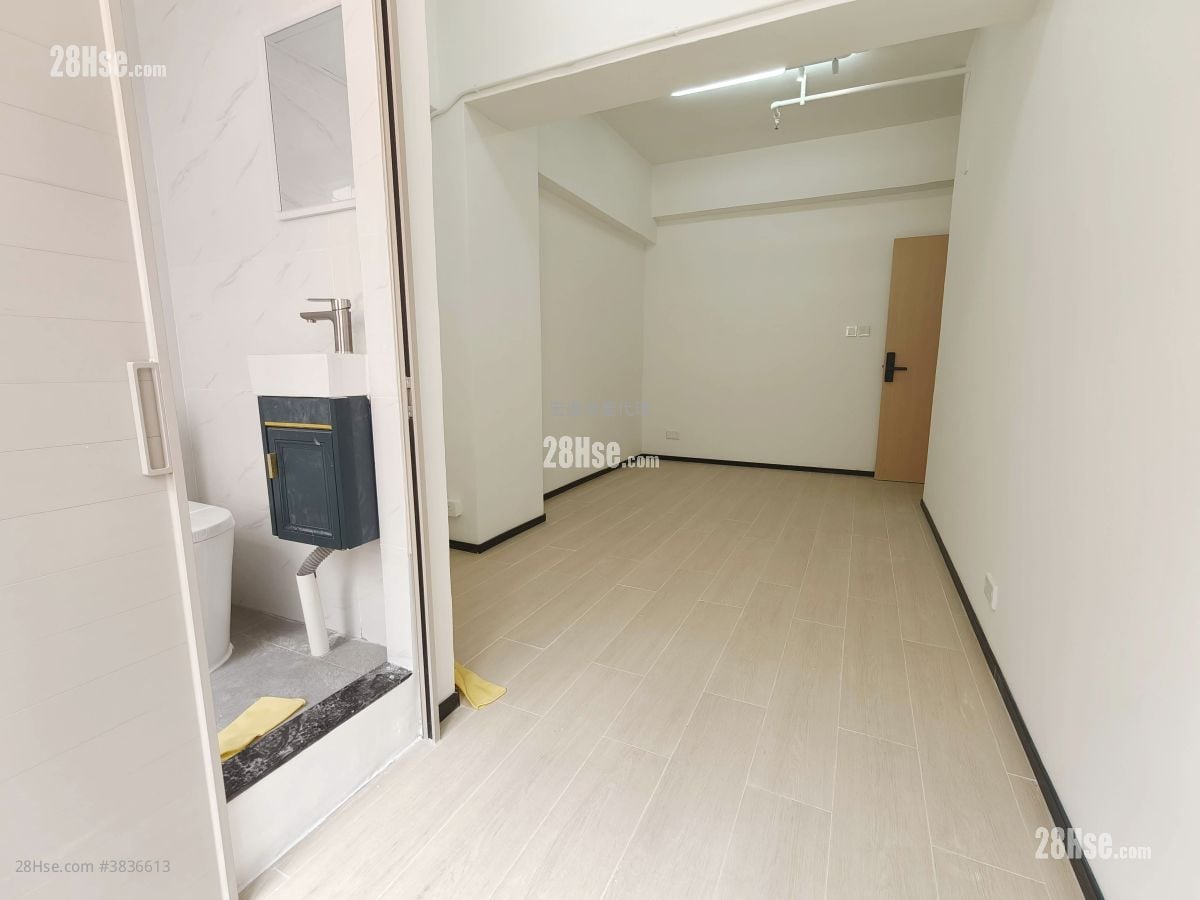 最后一间有窗独立厕所、建350尺：$7500