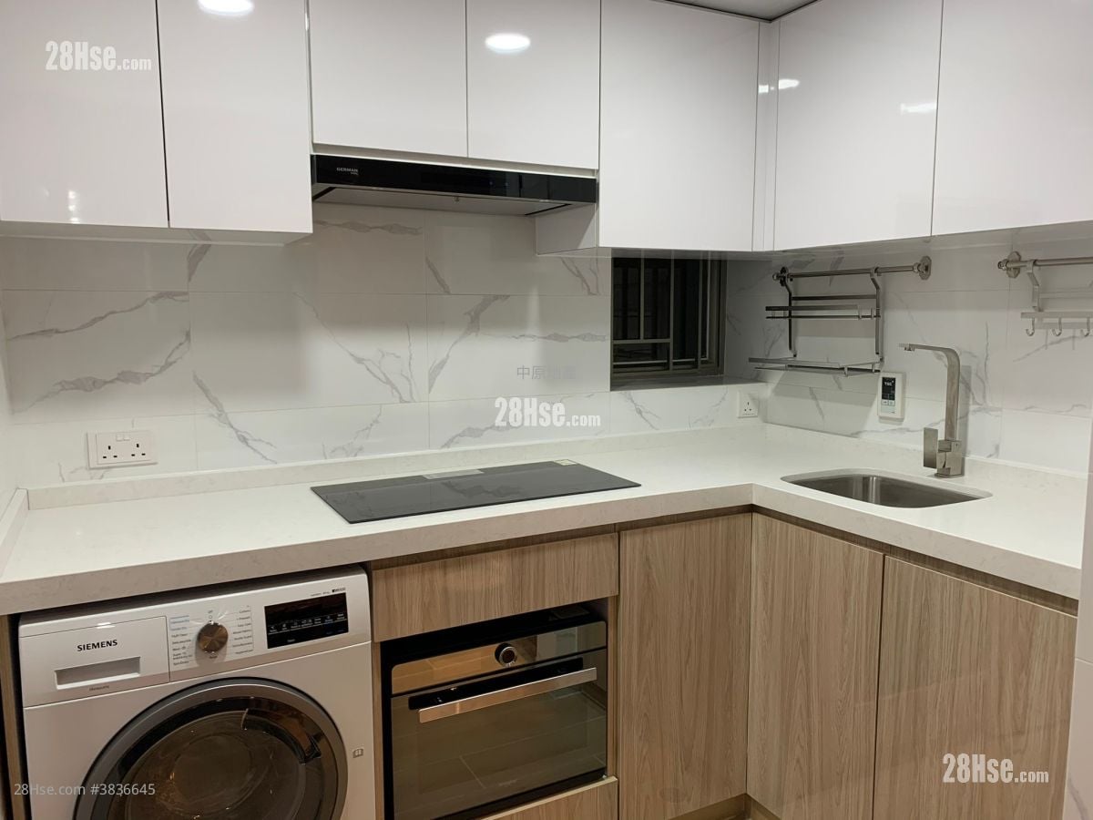 Park Central Sell 2 Bedrooms 384 ft²