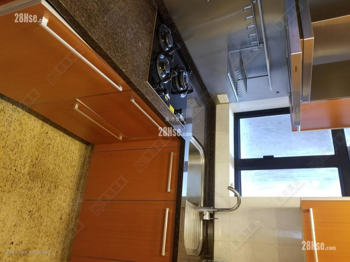 The Arch Sell 1 Bedroom , 1 Bathroom 395 ft²