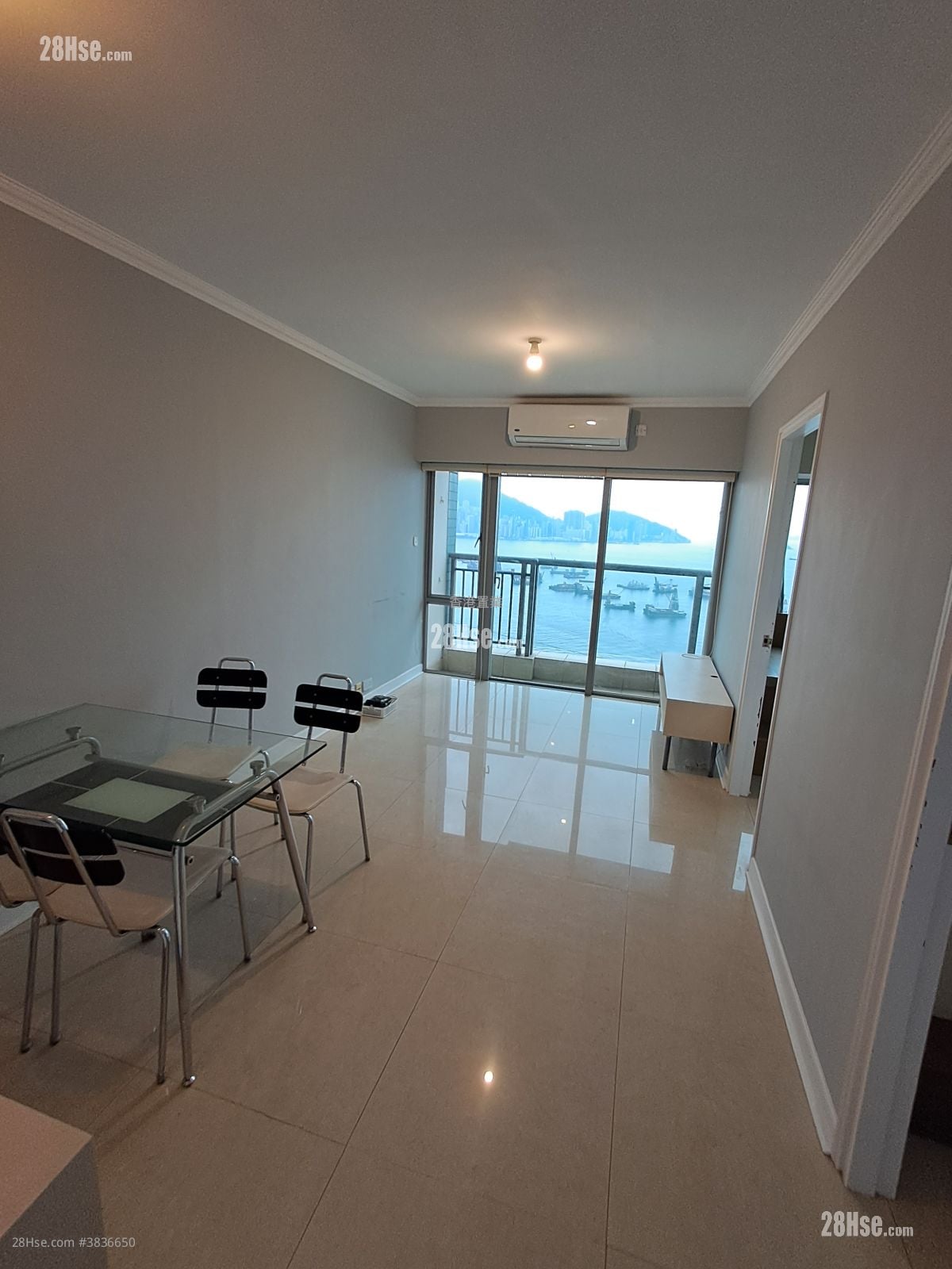 Hampton Place Sell 2 Bedrooms 476 ft²