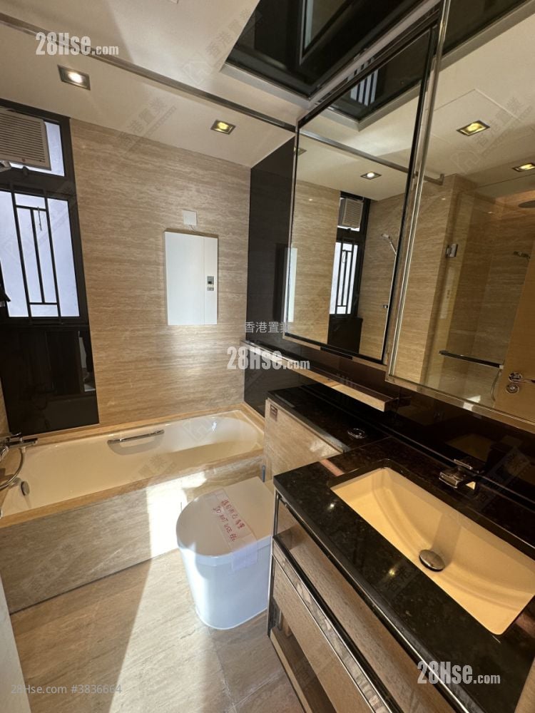 The Wings Rental 3 Bedrooms , 2 Bathrooms 845 ft²