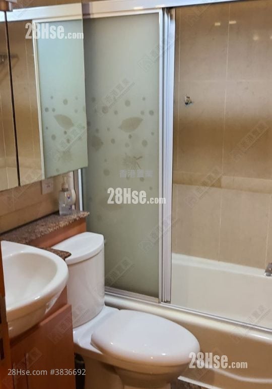 Park Central Sell 2 Bedrooms , 1 Bathroom 406 ft²