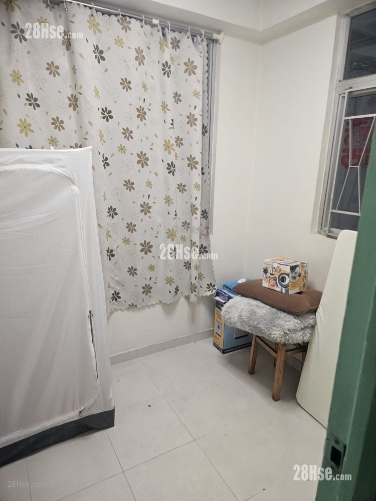Chi On Court Rental 2 Bedrooms , 2 Bathrooms 688 ft²