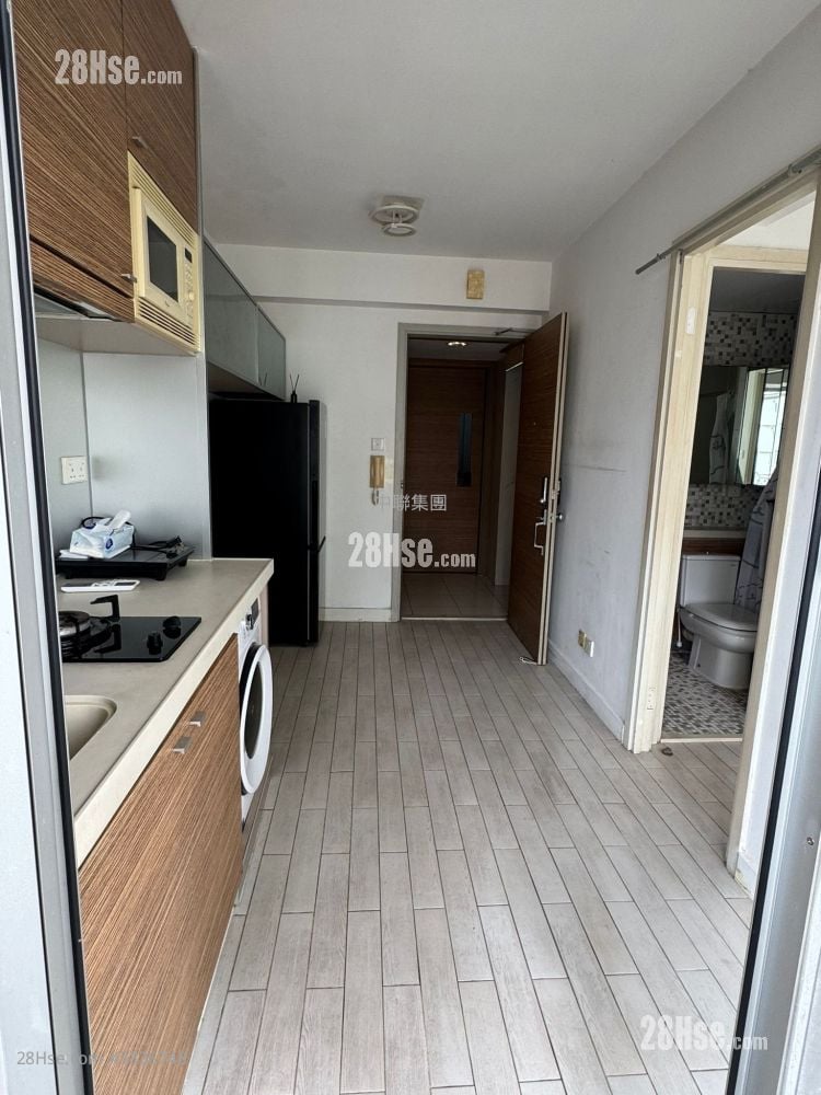 The Platinum Rental 1 Bedroom , 1 Bathroom 221 ft²
