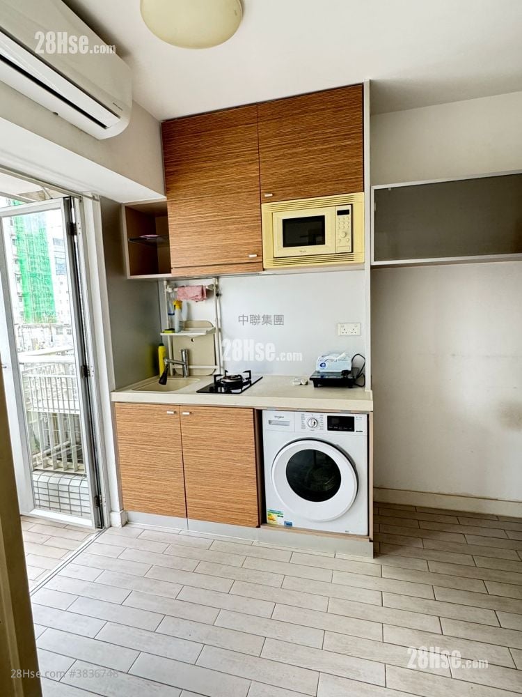 The Platinum Rental 1 Bedroom , 1 Bathroom 221 ft²