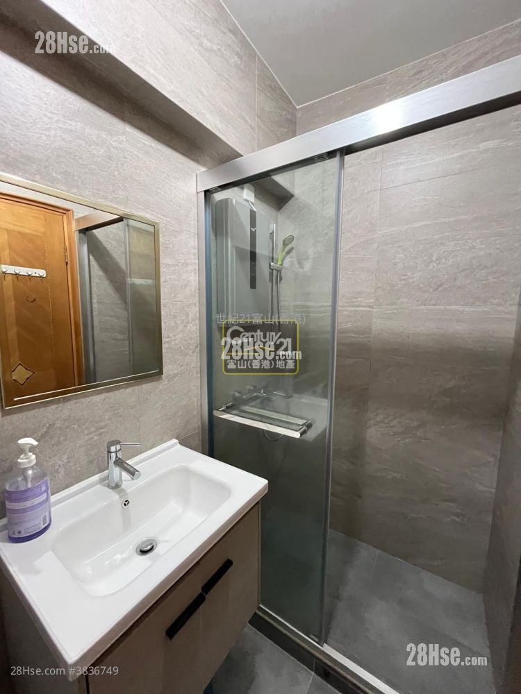 Bay View Garden Sell 2 Bedrooms , 1 Bathroom 401 ft²