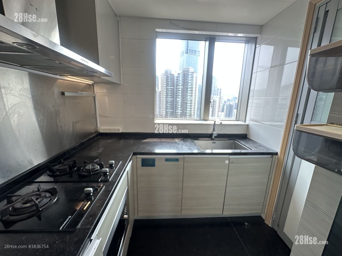 Ocean Pride Sell 3 Bedrooms 773 ft²