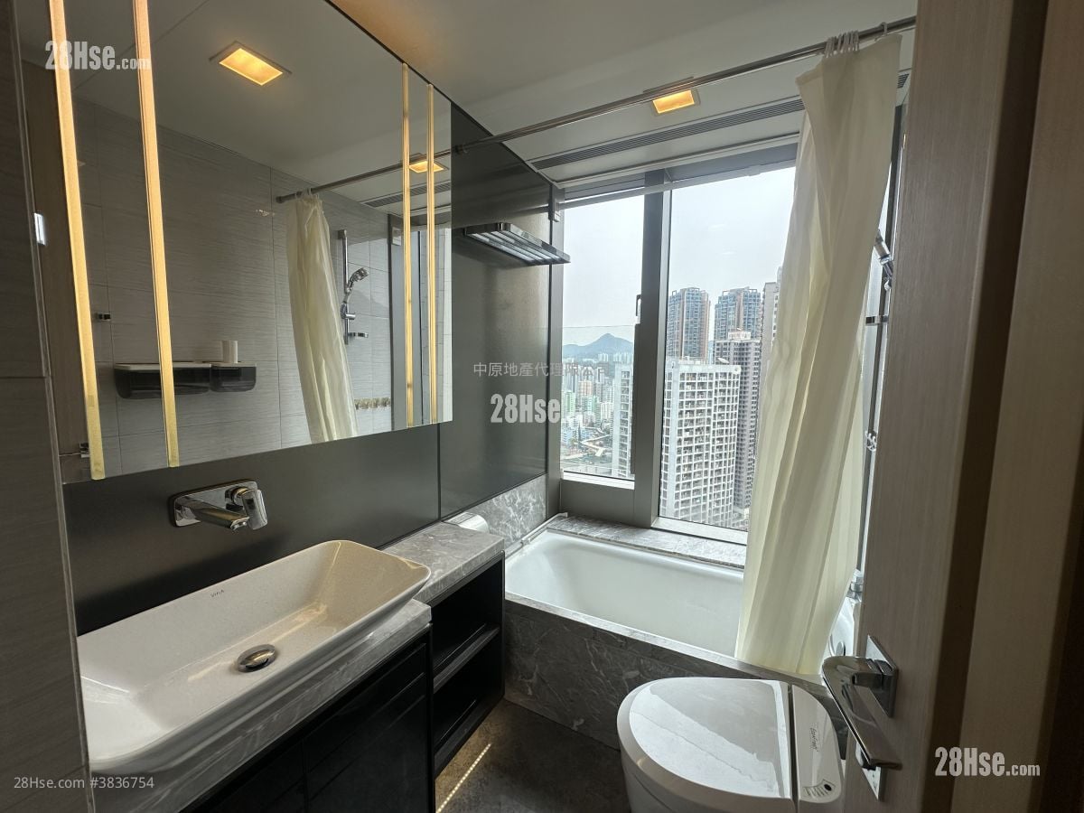 Ocean Pride Sell 3 Bedrooms 773 ft²