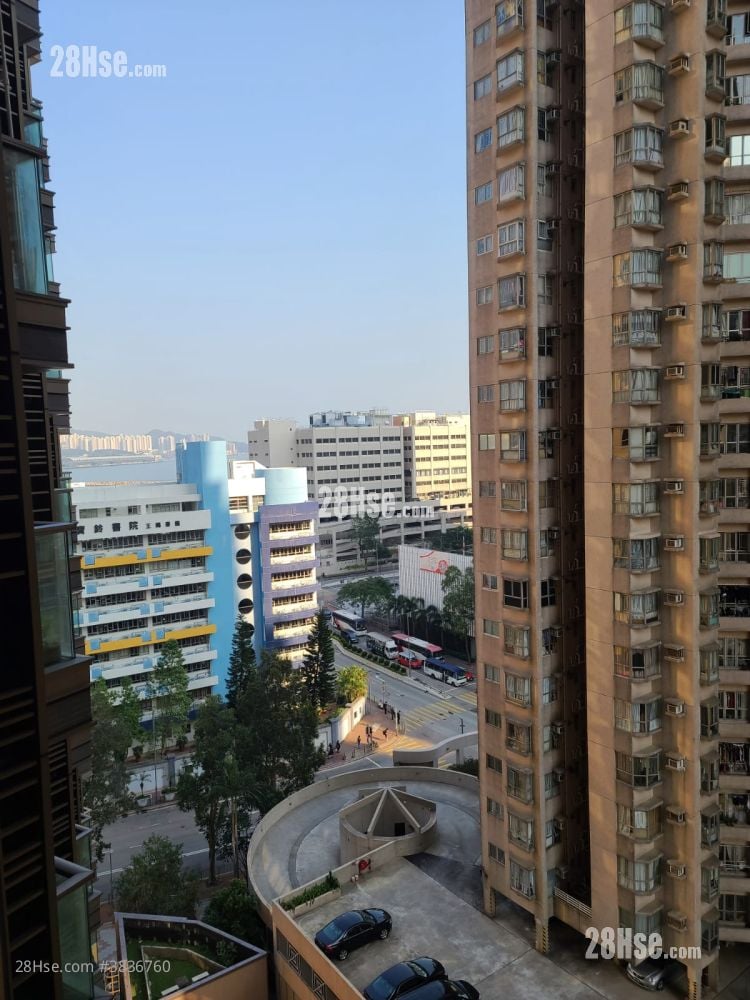 Upper East Sell 307 ft²