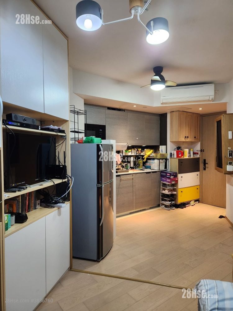 Upper East Sell 307 ft²