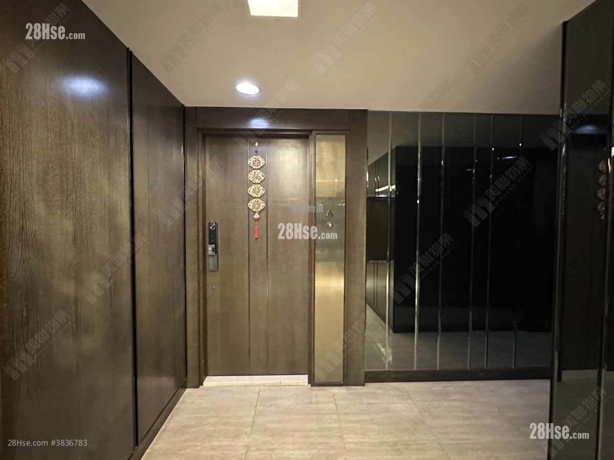 珑门 售盘 3 房 718 平方尺