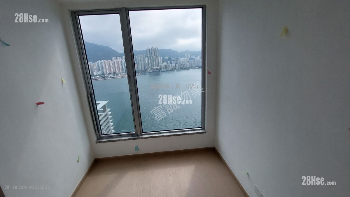 The Coast Line Rental 3 Bedrooms , 2 Bathrooms 718 ft²