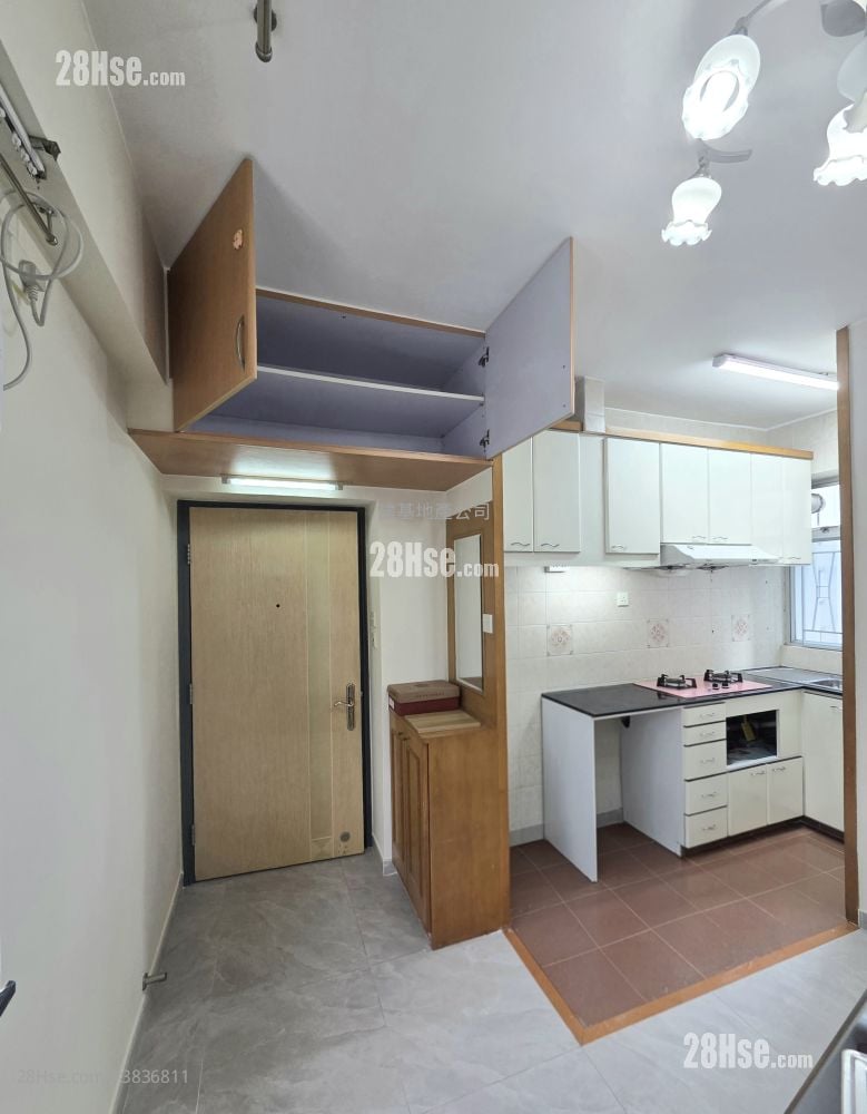 Treasure Court Rental 2 Bedrooms , 1 Bathroom 281 ft²