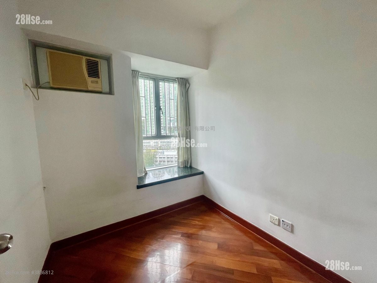Summit Terrace Sell 2 Bedrooms 424 ft²