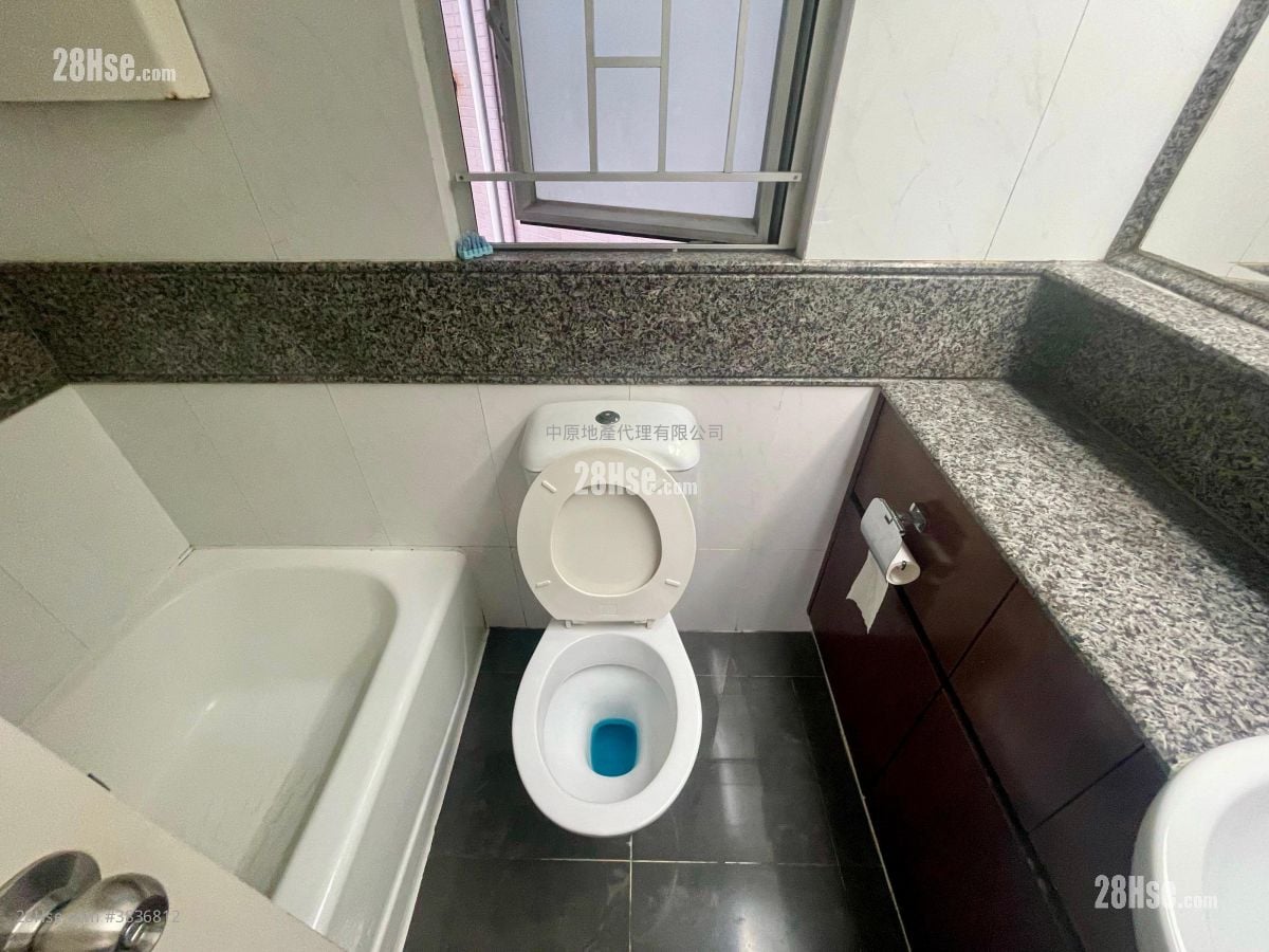 Summit Terrace Sell 2 Bedrooms 424 ft²