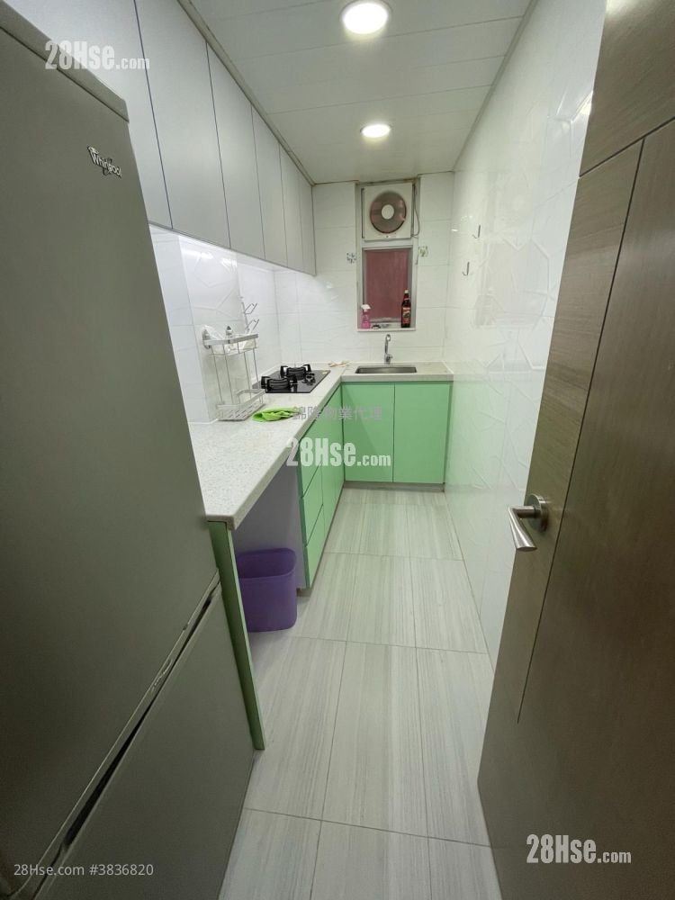 Sung Shun House  Sell 3 Bedrooms , 2 Bathrooms 616 ft²